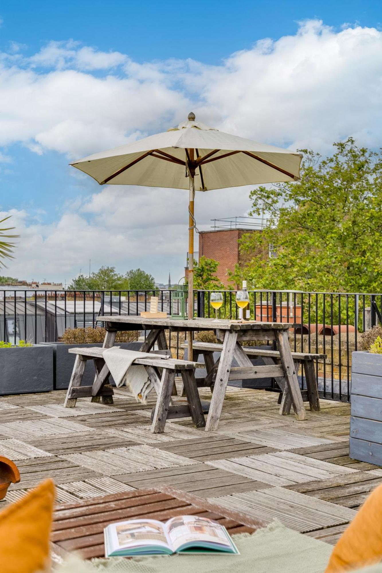 Luana'S Stunning Rooftop London Exterior foto